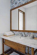 Vernalhome Boutique Danang Hotel