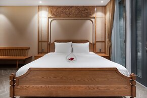 Vernalhome Boutique Danang Hotel