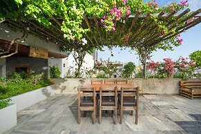 Vernalhome Boutique Danang Hotel