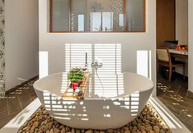 Vernalhome Boutique Danang Hotel