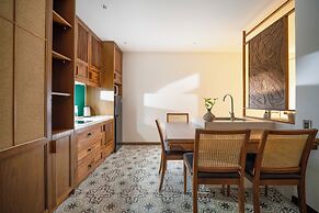 Vernalhome Boutique Danang Hotel