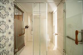 Vernalhome Boutique Danang Hotel