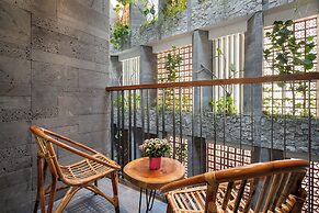 Vernalhome Boutique Danang Hotel