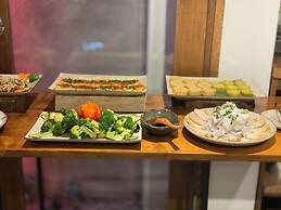 Vernalhome Boutique Danang Hotel