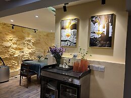 Wesley Rosegarden Lushan