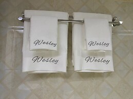 Wesley Rosegarden Lushan