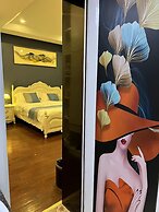 Wesley Rosegarden Lushan