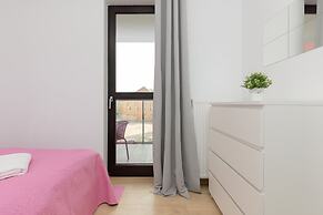 Metro Płocka Apartment Warsaw by Renters