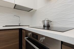 Metro Płocka Apartment Warsaw by Renters