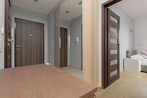 Metro Płocka Apartment Warsaw by Renters