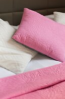 Metro Płocka Apartment Warsaw by Renters