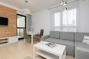 Metro Płocka Apartment Warsaw by Renters