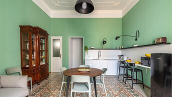 Stylish Apartment Near Piazza Magione by Wonderful Italy