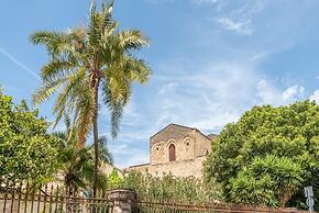 Stylish Apartment Near Piazza Magione by Wonderful Italy