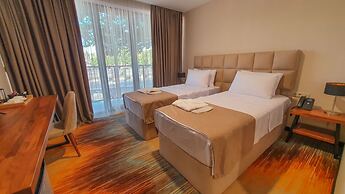 Carousel Hotel