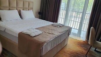 Carousel Hotel