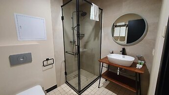 Carousel Hotel
