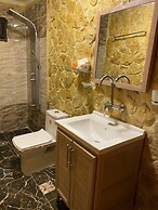 Dana Trail Hotel