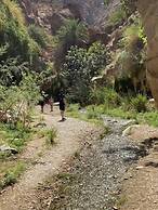 Dana Trail Hotel