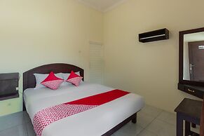 OYO 3024 Hotel Kebon Manis