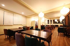 Reecha Kurinji Resort