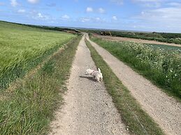 Cosy , Village Location - One Bedroom Barn
