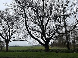 Cosy , Village Location - One Bedroom Barn