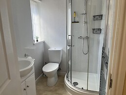 Cosy , Village Location - One Bedroom Barn