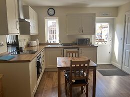 Cosy , Village Location - One Bedroom Barn