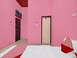 OYO 92177 Arafah Homestay Syariah Near Badan Pertanahan Nasional - Kan