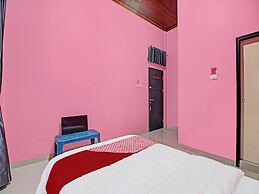 OYO 92177 Arafah Homestay Syariah Near Badan Pertanahan Nasional - Kan