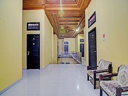 OYO 92177 Arafah Homestay Syariah Near Badan Pertanahan Nasional - Kan
