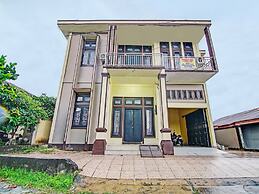 OYO 92177 Arafah Homestay Syariah Near Badan Pertanahan Nasional - Kan