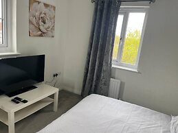 Remarkable 3-bed House in Wirral