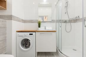 Spacious Apartment Bergamotki by Renters