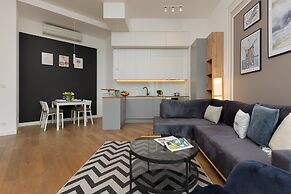 Spacious Apartment Bergamotki by Renters