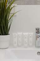 Spacious Apartment Bergamotki by Renters