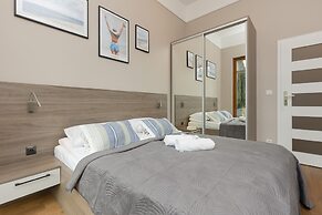 Spacious Apartment Bergamotki by Renters