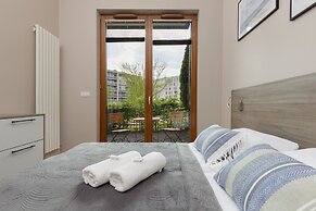 Spacious Apartment Bergamotki by Renters