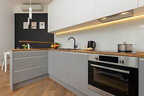 Spacious Apartment Bergamotki by Renters