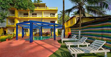 Salotel- near Mae De Deus Church