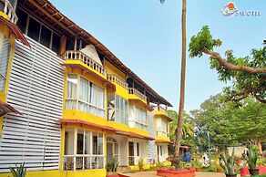 Salotel- near Mae De Deus Church