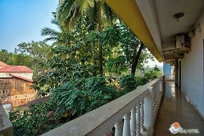 Salotel- near Mae De Deus Church