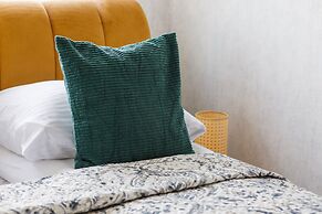 Family Apartment Gierczak by Renters