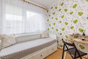 Family Apartment Gierczak by Renters