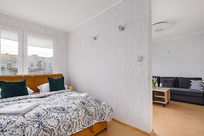 Family Apartment Gierczak by Renters