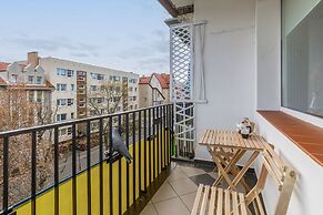 Family Apartment Gierczak by Renters