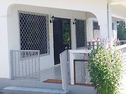 Ben's Fiji Private Accommodation Gateway Escape