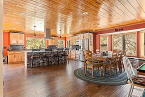 Laureens Americana Hideaway