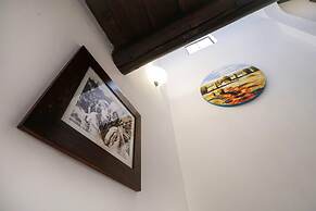 Housing of Charme With Rooftops Balconies